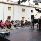 La pianista Laura Farré ofreció su concierto en los jardines de Santa Clara. 