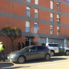 El operativo policial contra la inmigración irregular ha actuado en un domicilio situado en la calle Mare de Déu de Montserrat de Torrefarrera.