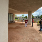 Visita dels tècnics per a l’ampliació del centre de dia.