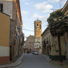 Vista del centro histórico de Castellserà con la iglesia en el fondo.