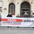 L’acte reivindicatiu celebrat ahir davant del PSC de Lleida.