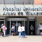 L’entrada principal de l’hospital Arnau de Vilanova de Lleida.