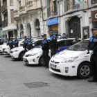 Agents de la Policia Local a la parada de Santa Cecília.