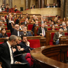 Un momento de la votación de este viernes en el Parlament de Catalunya.