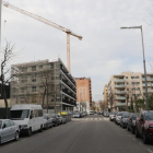Imatge d’un edifici en construcció al barri de Cappont de Lleida, ahir.