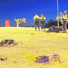 L’accident es va produir a la carretera Ll-11 als Alamús i la motocicleta va quedar partida en dos.