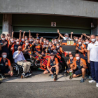 Binder i l’equip KTM celebren la primera victòria en MotoGP.