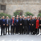 El president Torra (centre), ahir després d’una recepció a alcaldes de la Catalunya Nord.