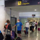Imatge d’arxiu de la zona d’arribades de l’aeroport de Barcelona.