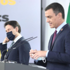 El primer ministro de la República Italiana, Giuseppe Conte, y Pedro Sáncez, ayer, en rueda de prensa.