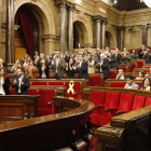 Els diputats sobiranistes van aplaudir i van corejar consignes demanant la llibertat dels presos al Parlament.