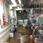 La sala de máquinas después de sacar toda el agua acumulada. 