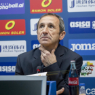 Joan Carles Oliva, con gesto serio ayer en la sala de prensa, tras el partido ante el Ejea.