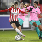 Una acció del partit d’ahir de la Champions femenina entre el PSV i el Barcelona.