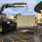 Efectius militars col·laboren en la instal·lació d’un dispositiu de triatge a Saragossa.