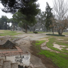 Aquest és l’estat actual del parc de les Basses, en desús des de l’any 2003.