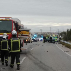 Fallecen dos hombres en una colisión entre tres vehículos en Madrid