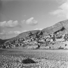 Una vista de Tragó de Noguera, al marge esquerre del riu Noguera Ribagorçana, abans del pantà.