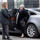 La primera ministra britànica, Theresa May, arriba al número 10 de Downing Street a Londres.