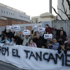 Imagen de una protesta contra el cierre del Àngel Guimerà de Balaguer a finales de enero. 