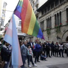 Imagen de la movilización convocada el año pasado en el Día Internacional contra la LGTBIfobia en la plaza Paeria de Lleida. 