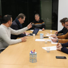 Un momento de la reunión de ayer entre la Paeria, el Lleida y la UE Gardeny.