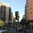El primer comptador s'ha instal·lat ja al carrer Príncep de Viana, en fase de proves.