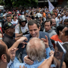 Guaidó, ahir, en una manifestació opositora a Caracas.