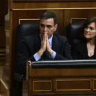 Pedro Sánchez y Carmen Calvo vivieron con tensión la jornada en el Congreso.