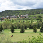 El campo de golf de Aravell, con más de 200 socios, atrae cada año a más de 20.000 personas.