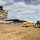 Treballs aquesta setmana a Alguaire per ampliar la plataforma d'estacionament d'avions