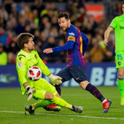 Leo Messi, que ayer jugó de falso ‘9’, no faltó a su cita con el gol.