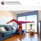 Soraya Martés durant la seua classe de ioga online.
