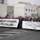 La manifestación a la que asistieron el martes 300 personas en la sede de Endesa en Magraners.