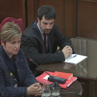 Anna Simó, que és investigada pel Superior de Justícia, va acudir ahir a declarar assistida de lletrat.