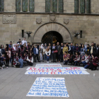 Unim Cultures clama contra el terrorisme a la plaça Paeria