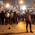 Durant la nit hi va haver enfrontaments entre manifestants i els Mossos d’Esquadra.