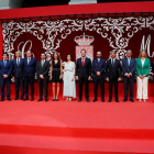 Foto de familia del nuevo gobierno bipartito de la Comunidad de Madrid.