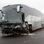 Un muerto y nueve heridos al chocar un coche y un autobús en Amposta