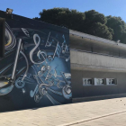 El mural que s’ha pintat a l’Escola de Música d’Alguaire.