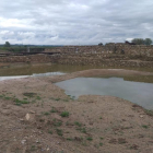 La lluvia de ayer volvió a anegar el yacimiento arqueológico de Els Vilars de Arbeca. 