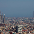 Vista de la ciudad de Barcelona durante un episodio de alta contaminación por partículas.
