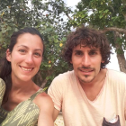 Albert Riera y su pareja Alícia, natural de València, durante un reciente viaje a Tonga.