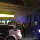 Un pub vetUn pub veta l'entrada a persones sense mascareta a Lleida i la policia ha d'intervenira l'entrada a persones sense mascareta a Lleida i la policia ha d'intervenir