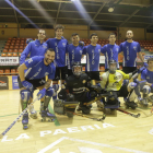 La plantilla del Lleida Llista, ayer antes de su último entrenamiento previo a la Copa.