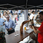 Un lloc de cervesa artesana en una fira celebrada a Lleida.