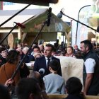 Macron va recórrer ahir el Saló de l’Agricultura de París enmig d’una gran expectació mediàtica.
