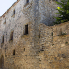 Vista de la fachada de Cal Miró, en el centro de Nalec. 