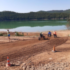 El circuito de motocross del Off Road Park La Clua emerge en verano cuando baja el nivel del pantano de Rialb.