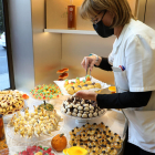 La pastelería El Cisne de Lleida, que en su catálogo de ‘panellets’ incluye los de café o yema. 